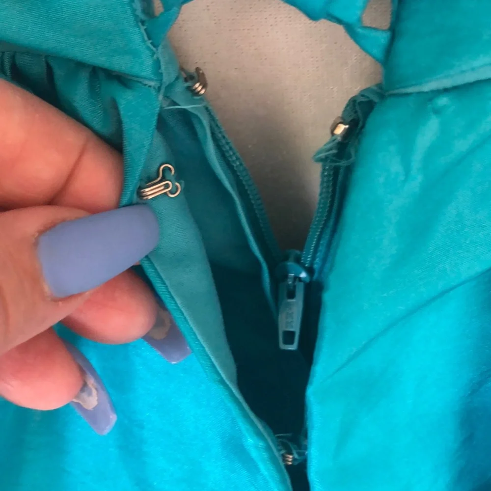 Vizcaya quinceanera dress/prom dress - Picture 9 of 13